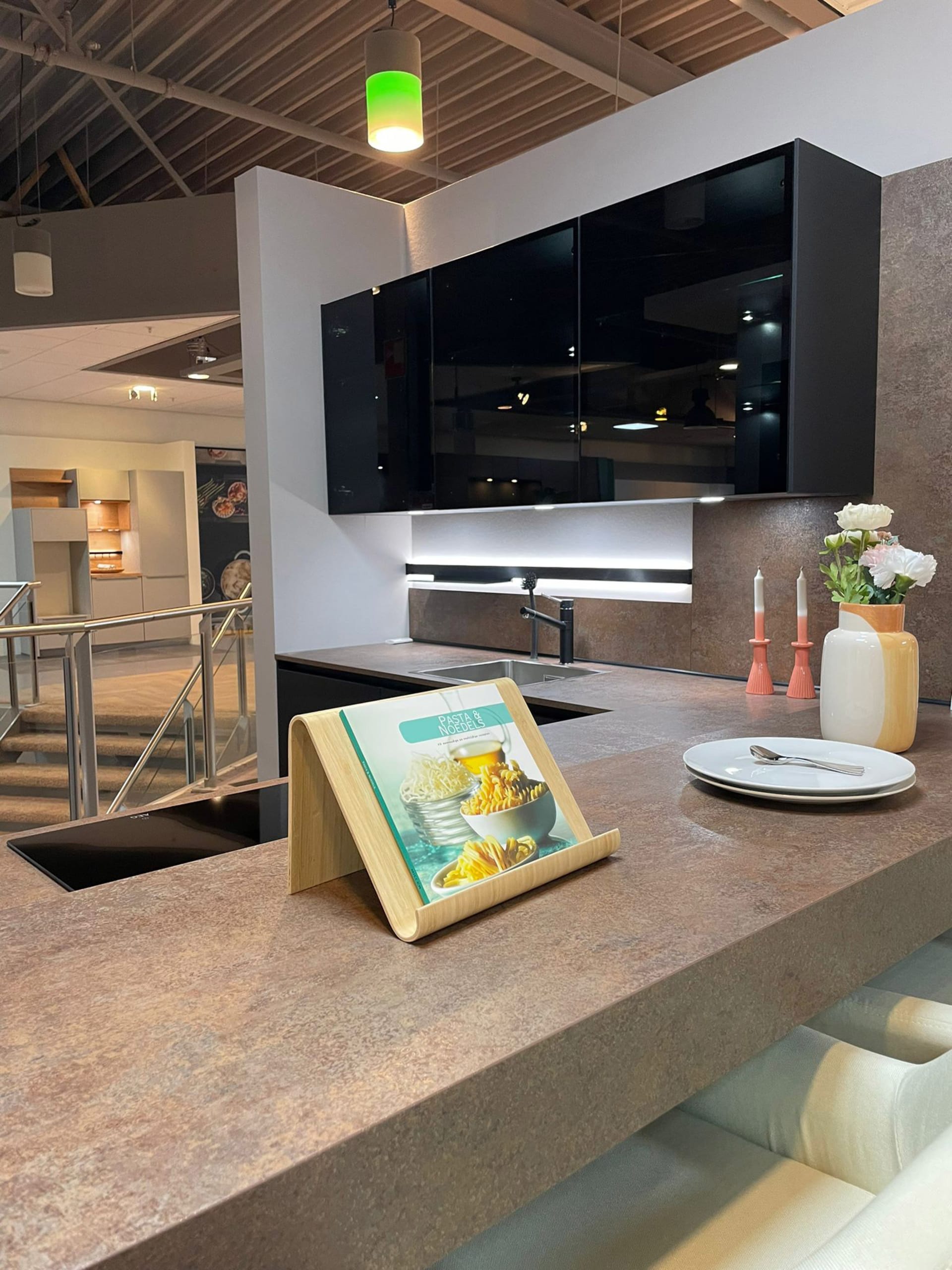 Sait Ucak, bedrijfsleider van Kitchen4All Leiderdorp