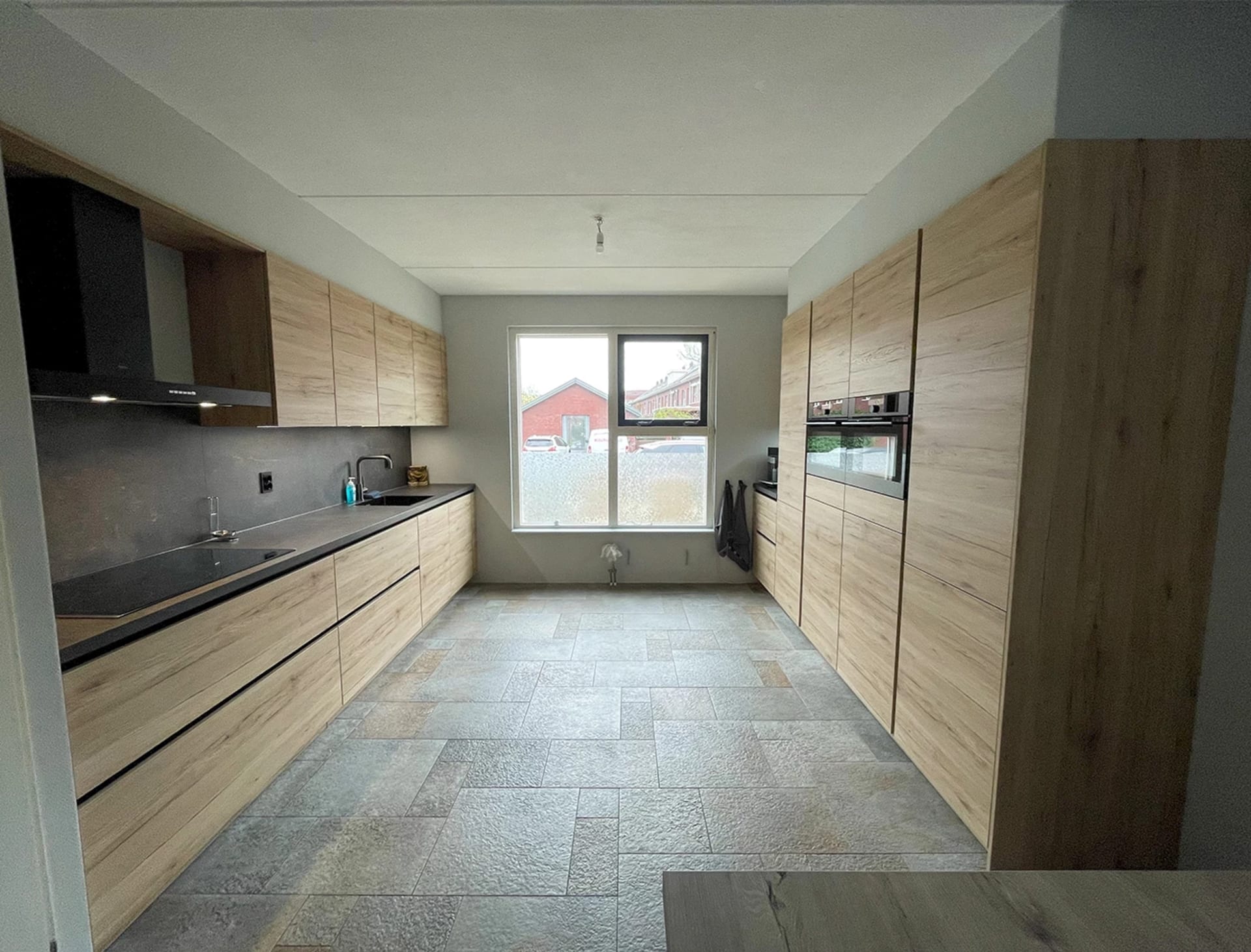 Houtlook parallel keuken familie Rensen