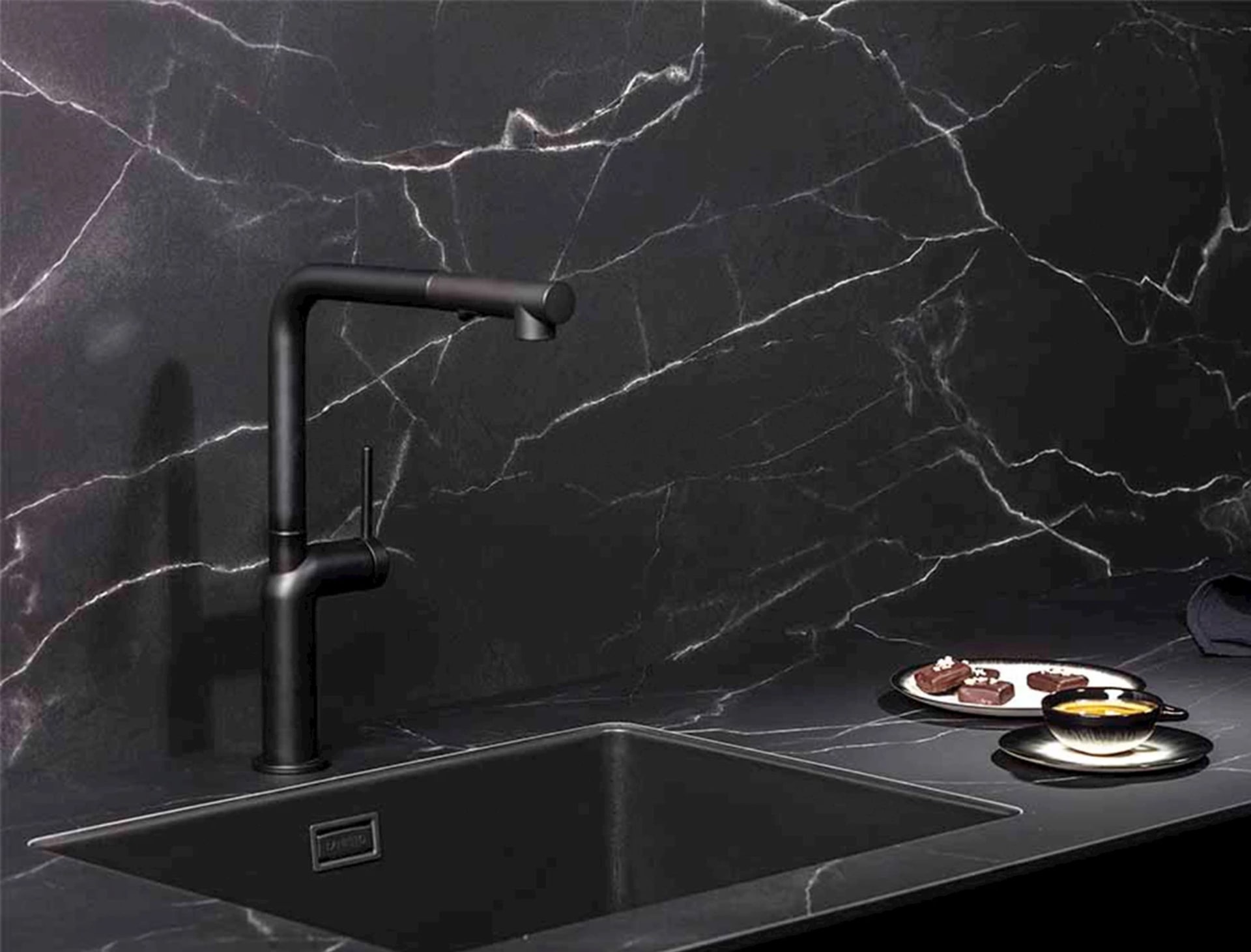 Zwart granieten werkblad