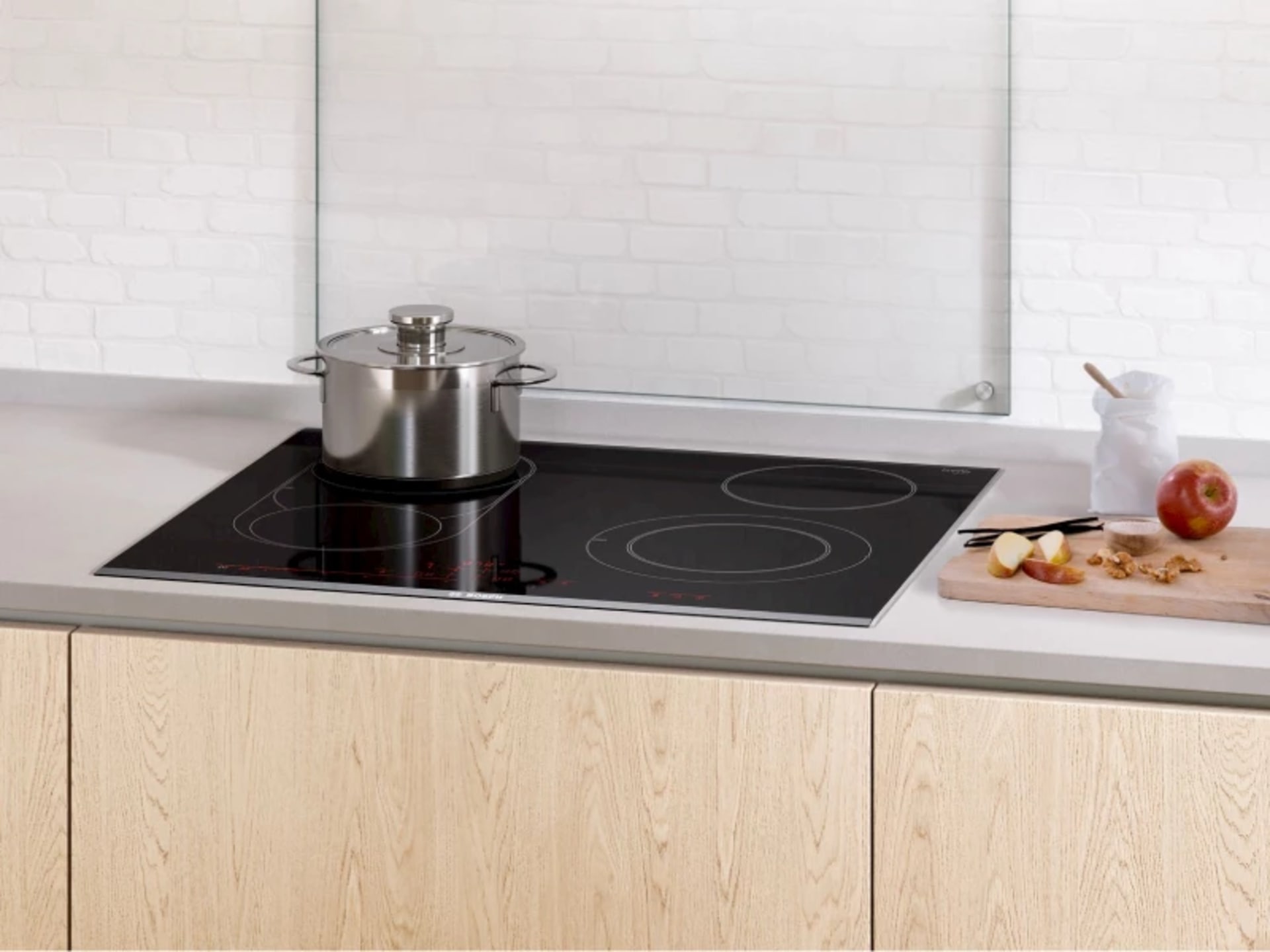 Inductiekookplaat in keuken