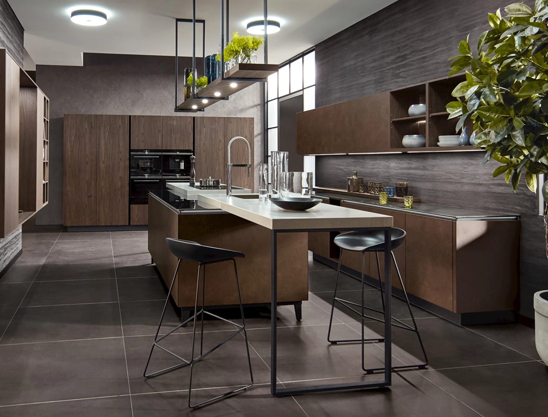 Donkerbruine houten keukens