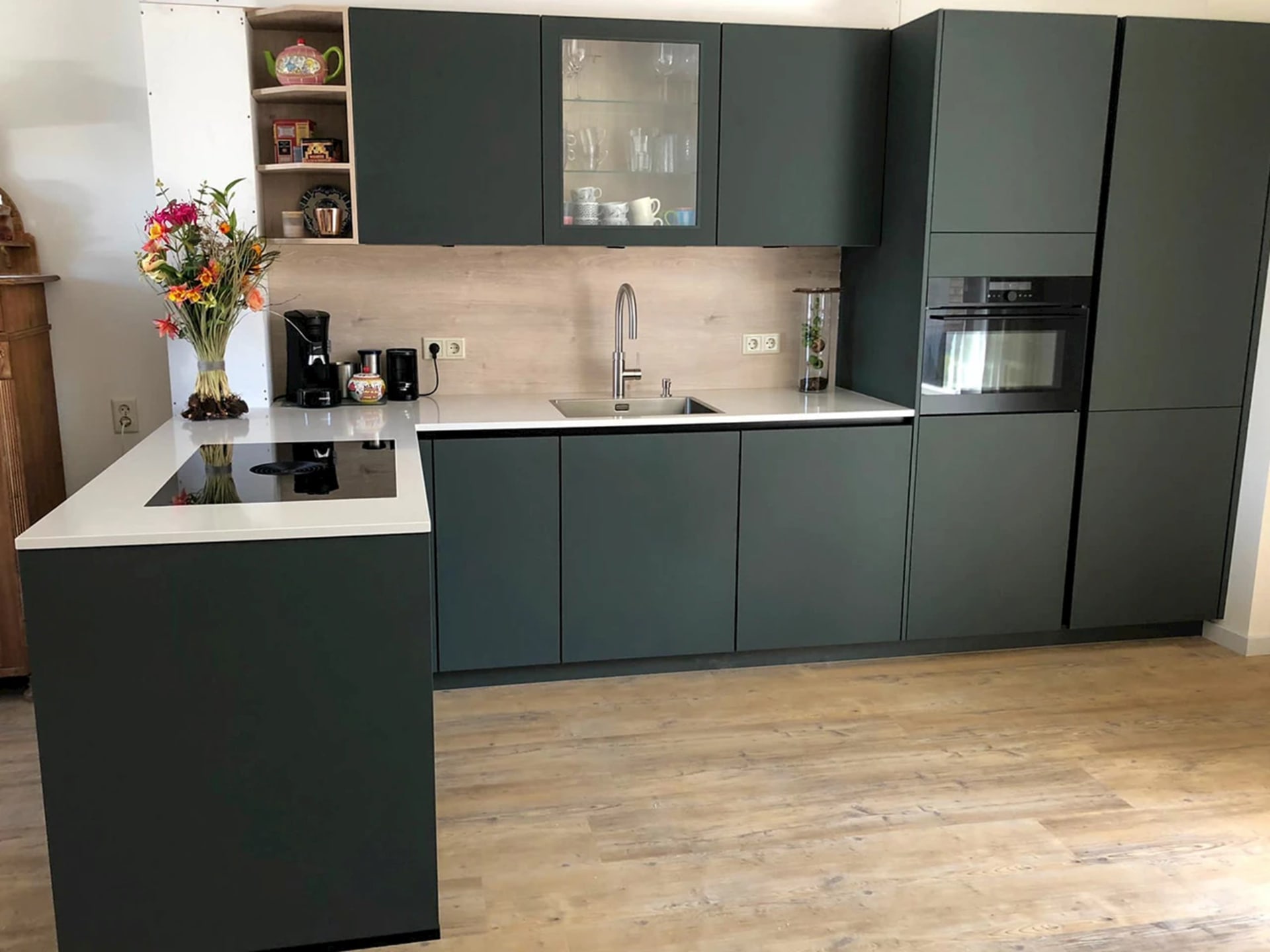 Moderne keuken in een kleurrijk jasje