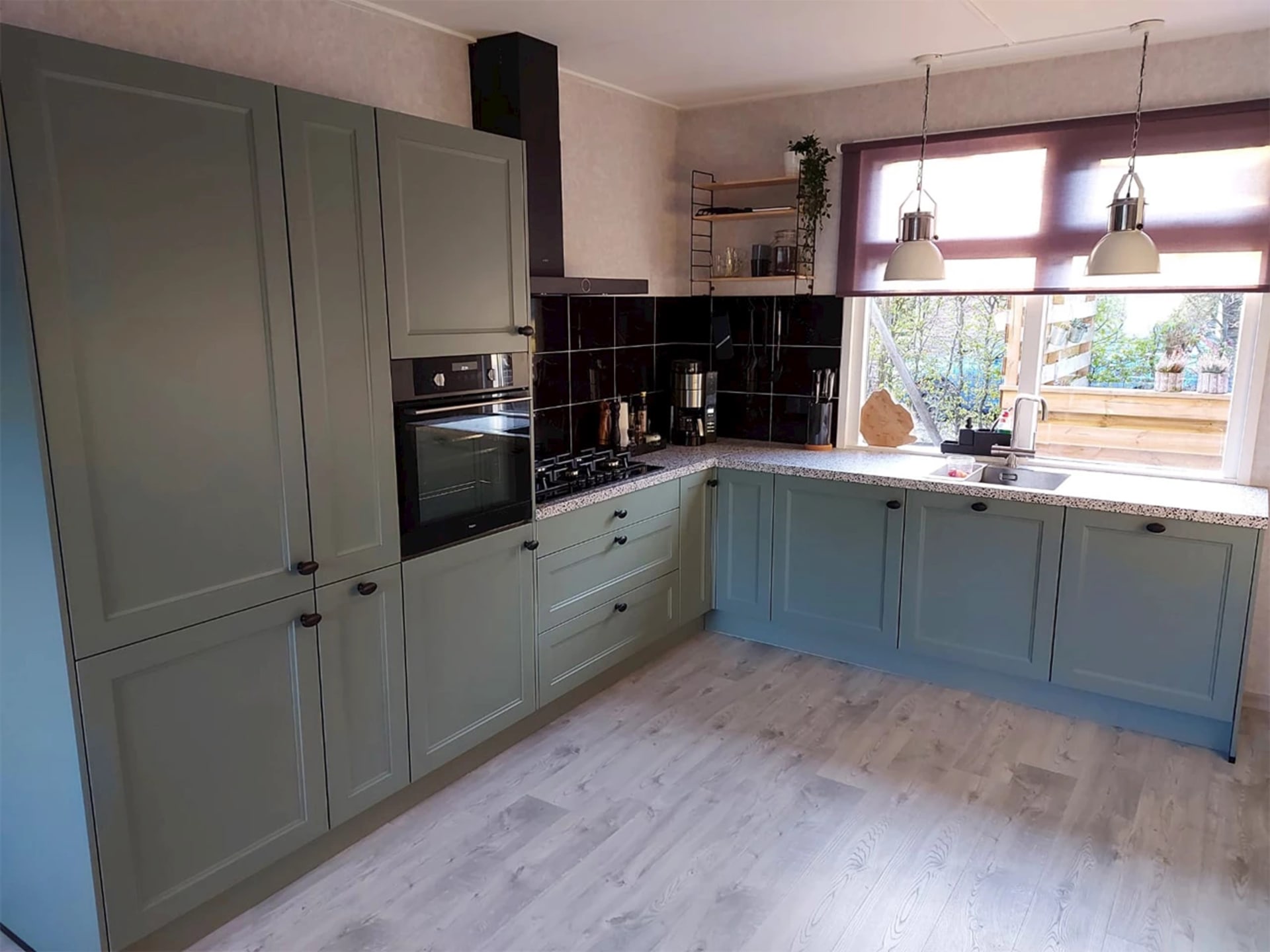 Hoekkeukens met raam