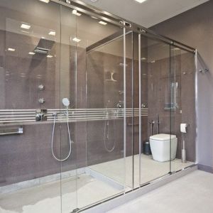 2 curved shower doors in clear glass