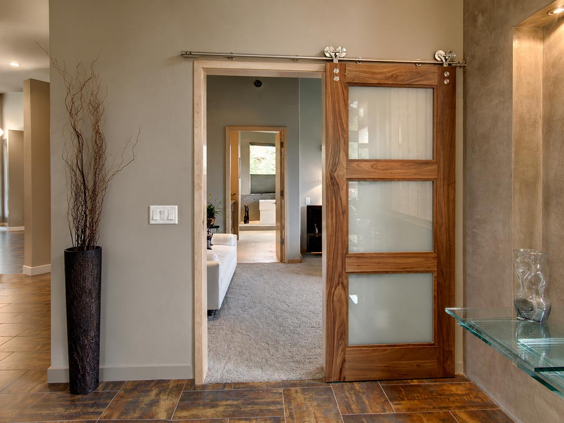 How to Keep a Barn Door Aligned: Guides, Track & Troubleshooting