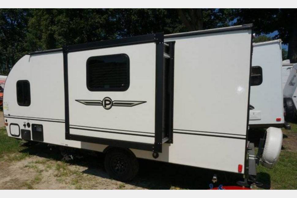 2014 Palomino Palomini 132FD, RV Rental in St. Louis MO | www.bagsaleusa.com