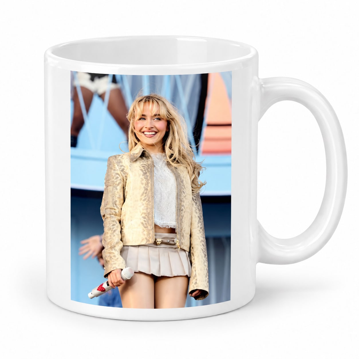 Taza Sabrina Carpenter Modelo 1