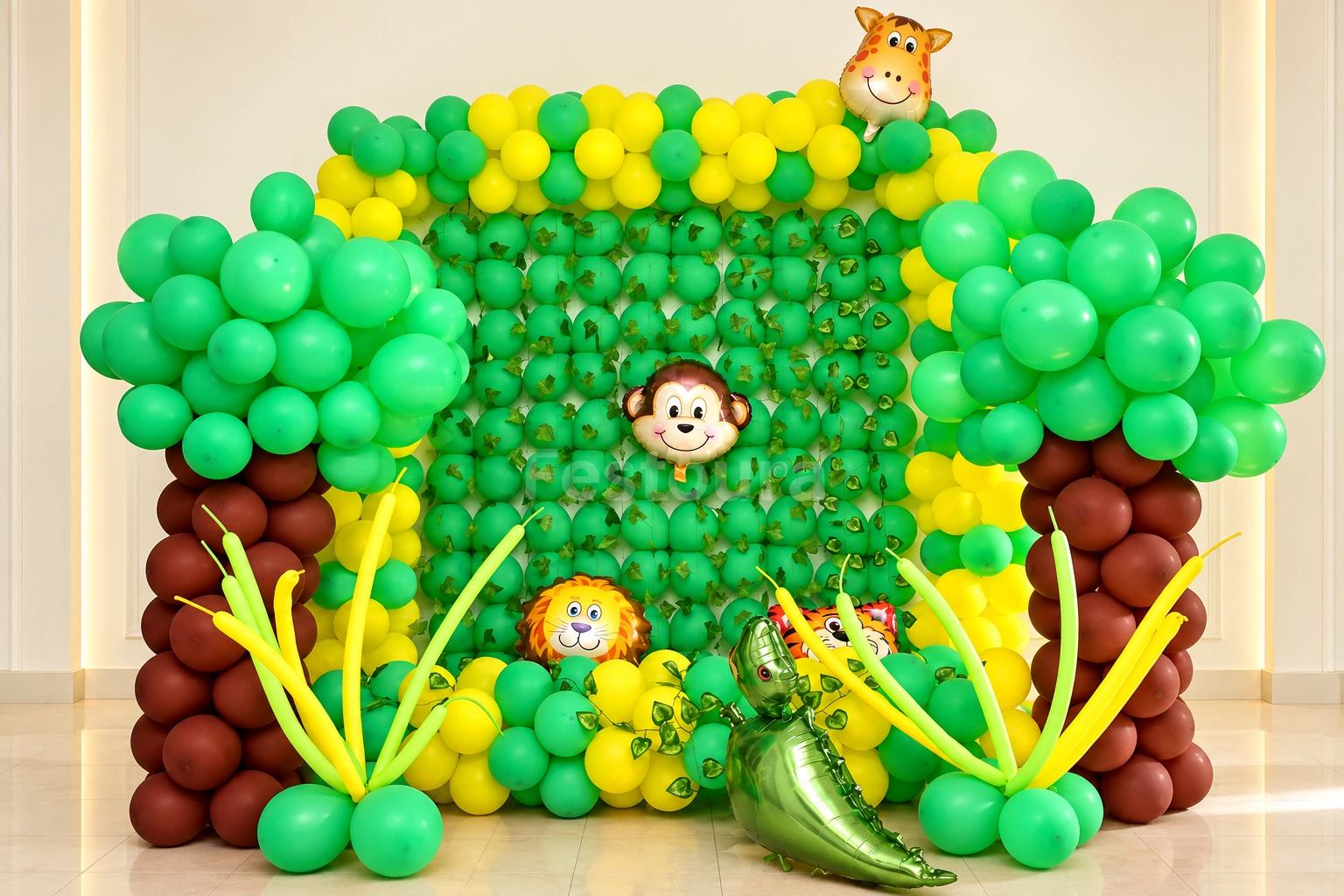 Lion theme Birthday balloon Decor