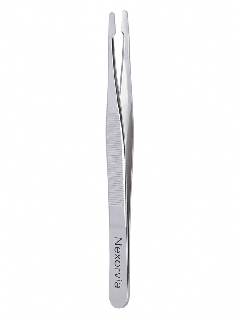Slant Pointed Eyebrow Tweezer