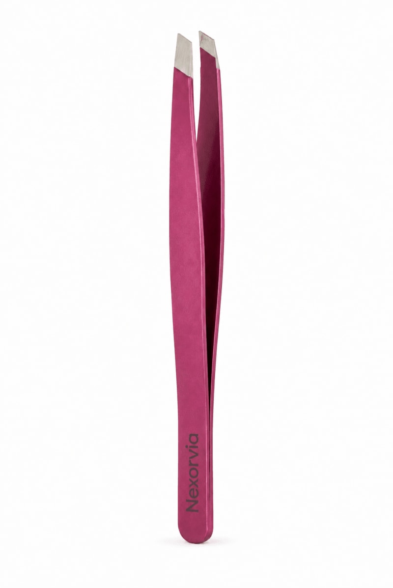 Fine Point Eyebrow Tweezer