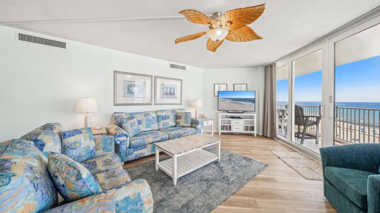 Panoramic Living room views