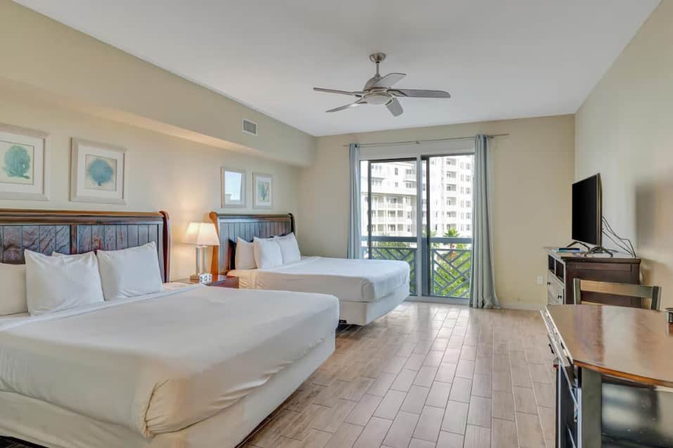 Spacious bedroom