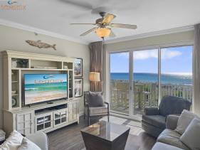 SMP 209 - Large 4 Bedroom Beachfront Condo - Free Beach