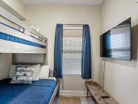 Calypso 1002 West