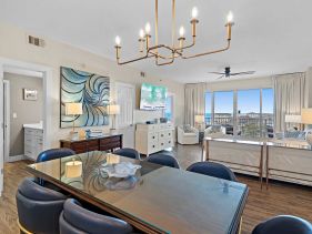 4 Bedroom/ 3 Bath With Amazing Views, You can Have It A