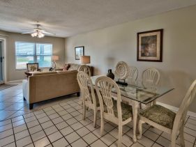 Gulf Front 2107 Maravilla Pet Friendly includes Beach