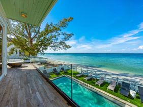 Cloud 9 - BeachFront Splendor