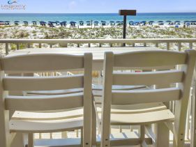 New Remodel! - 3 Bd Beachfront Condo with Beach and Poo