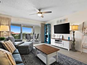 New Pet Friendly Rental Maravilla 1402 Top Floor Beach