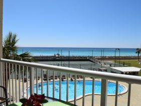Holiday Surf and Racquet Unit 314