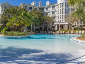 Bahia Luxury Studio with Golf Cart