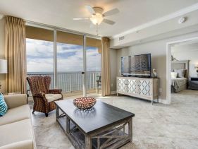 DELUXE GULF  KING 1BR  2BA  FREE BCH CHAIRS