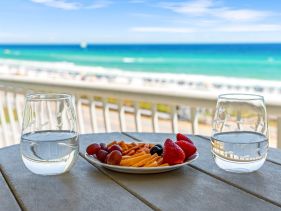 Beach Retreat 305- 5 Star View-Beach Set up