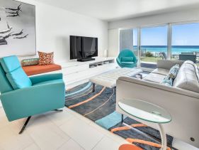 Beach House 104A -Modern, Free Beach Chairs!