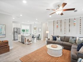 Paradise Paws - Pet friendly, walk to beach