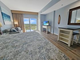 Luau I - 6705 Studio