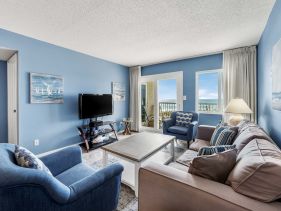 Holiday Surf and Racquet Unit 221