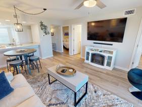 SeaCrest 714