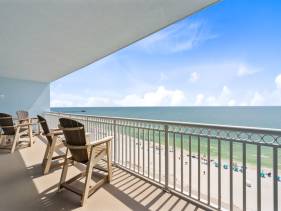Colonnades 1202