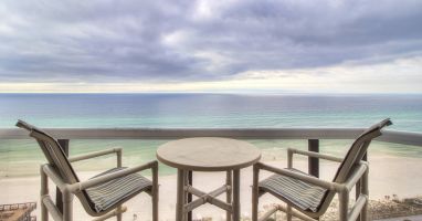 Breathtaking views on balcony