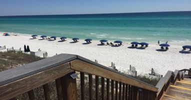 Walkover to the beautiful PRIVATE white sand beach at Adagio! Beach service available!