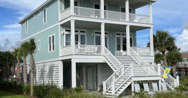 Beach side view
