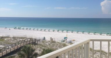 Oh that view from the balcony!!
