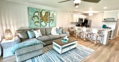 Large Great Room and Eat-In Kitchen