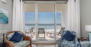 Living Room/Balcony w/Beach View