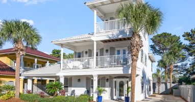 Secret Paradise luxury 3 story home with 5 large bedrooms, 3 1/2 baths, 3 KINGS