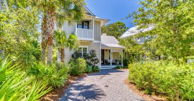 Welcome to 'Hammock By the Sea' in Seagrove Beach!