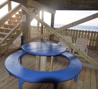and more seating on lower deck