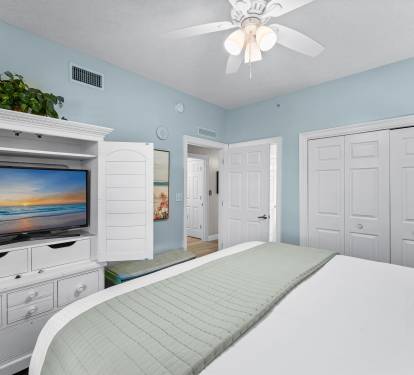 40" Smart TV in Guest Bedroom
