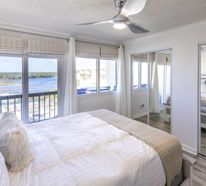 Secondary Master with Views of Lake Powell and the Gulf