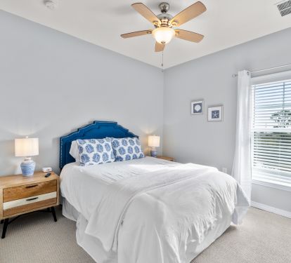 Guest Bedroom with queen bed