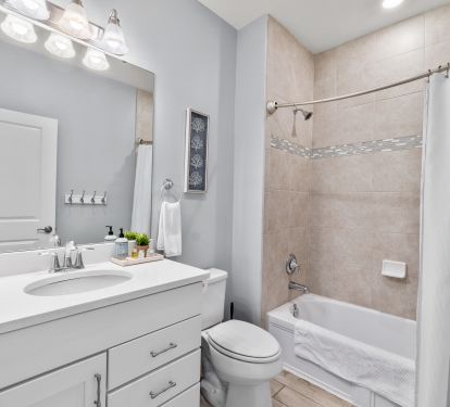 Guest Bathroom with tub