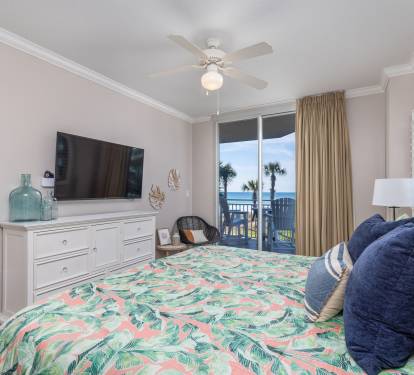 King sized bed with upgraded mattress and smart tv!