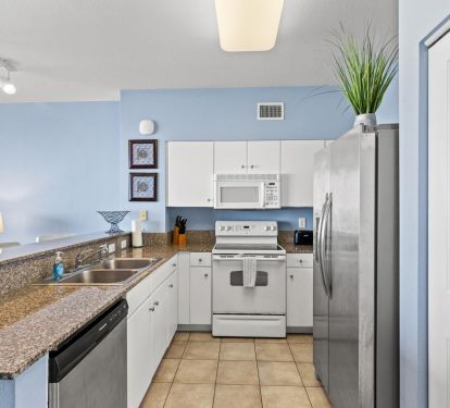 Kitchen with new stainless steel appliances has everything you need!