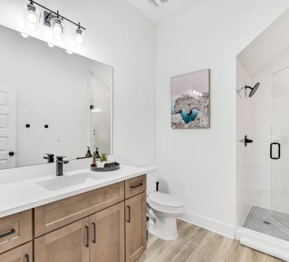 King Suite # 2: Private Bathroom (first floor)
