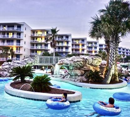 Beautiful landscaping throughout the popular Waterscape Condominiums! 